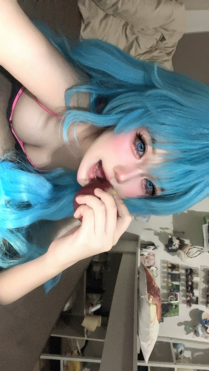 Zs5hd's tweet photo. >_<#初音未来 https://t.co/qfWWVI9wHw