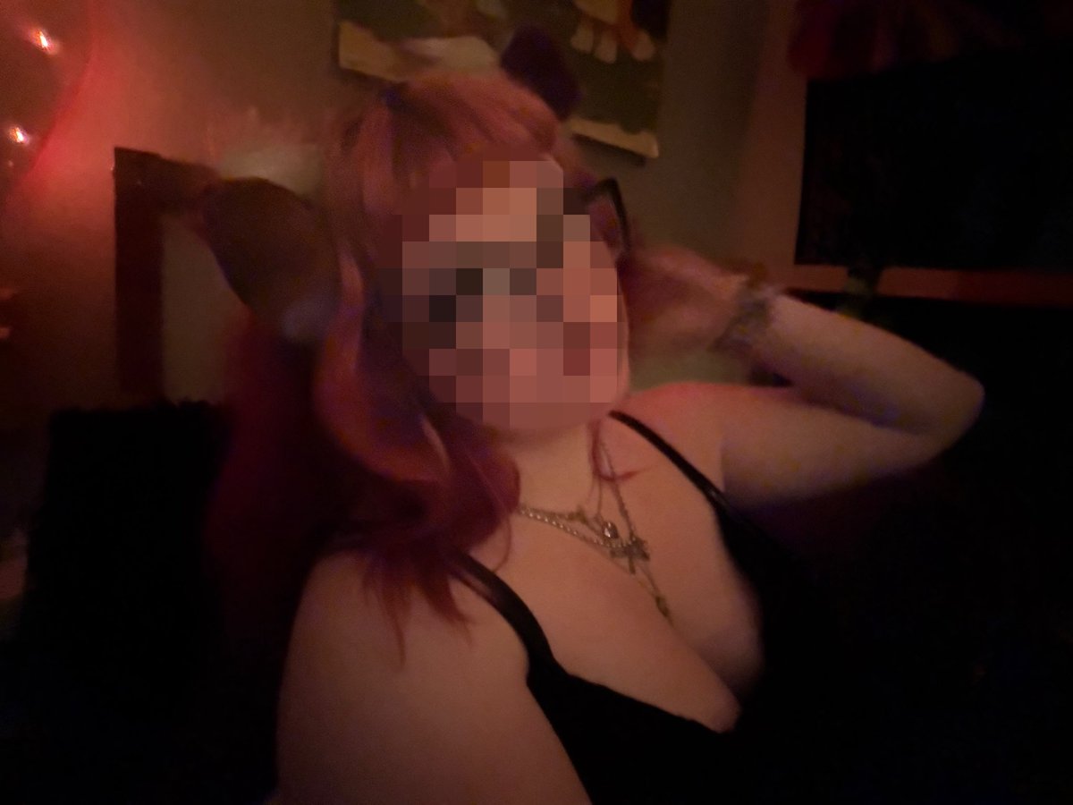 CutePuppyGirlBo's tweet photo. Haii I’m Bo :3 #promotwt

Not new to #nsfwtwt , old account deleted 
Soft and Hard kinks :3
20f
Breeding, petplay, cnc, piss, ddlg, +lots more 
dms open 
↻+♡ for moots :3

#puppygirl #petplay #cnc #moots https://t.co/CEg3emn5F6