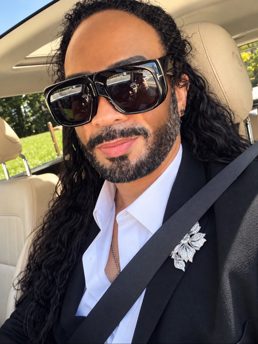 PrettyMill1's tweet photo. Look at my beautiful friend George , looking fine as wine!🍷-#POWER Remember to submit your #ManlyMan Calendar submissions to mm@iamstephaniemills.com before October 15th https://t.co/UR8KRADbxh