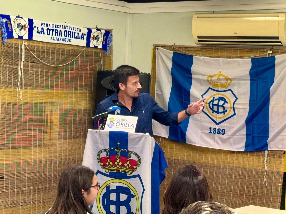 AytoAljaraque's tweet photo. 𝗟𝗮 𝗽𝗲𝗻̃𝗮 𝗟𝗮 𝗢𝘁𝗿𝗮 𝗢𝗿𝗶𝗹𝗹𝗮 𝗿𝗲𝗮𝗹𝗶𝘇𝗮 𝘀𝘂 𝗽𝗮𝗿𝘁𝗶𝗰𝘂𝗹𝗮𝗿 𝗵𝗼𝗺𝗲𝗻𝗮𝗷𝗲 𝗮 𝗹𝗼𝘀 𝗺𝗲𝗷𝗼𝗿𝗲𝘀 𝗱𝗲𝗹 𝗥𝗲𝗰𝗿𝗲 𝗱𝗲 𝗹𝗮 𝘁𝗲𝗺𝗽𝗼𝗿𝗮𝗱𝗮 𝗽𝗮𝘀𝗮𝗱𝗮 

Más ℹ️nformación https://t.co/aN7DMHxRHN

#AljaraqueCercaDeTi💙 https://t.co/SuxHR08vp9
