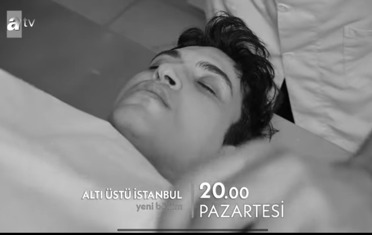 Rabiagsx's tweet photo. Yaşarken renklerin açtığı dünyada sevdiğini kaybeden yıkılan renklere  

#uzmel https://t.co/s8ziWmUtMl