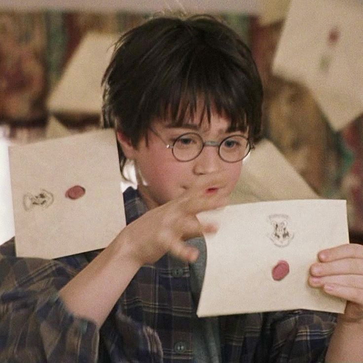 tenderhjp's tweet photo. the way he's just a tiny boy in oversized clothes trying to read his letters. i will never forgive the dursleys for what they did to him. https://t.co/JrIh5ZS0JX