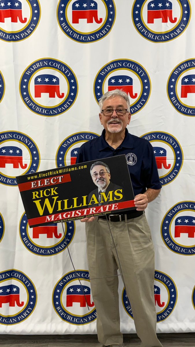WarrenGOP's tweet photo. These are some good SIGNS that Warren County/Bowling Green is ready for November 3. For full state of TRUSTED Republican candidates check out the website: https://t.co/rv79htQfsi. #CommonSenseOverCrazy #WarrenKYGOP https://t.co/MUVjQG2TyA