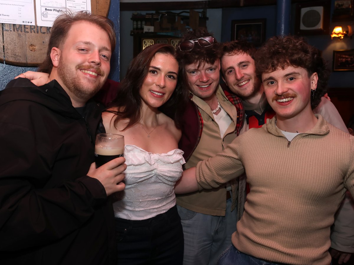 limerickpost's tweet photo. LIMERICK IN PHOTOS: Out and about

THE Limerick Post photographer was once again out and about in the Treaty City at the weekend. 

From gigs and craic galore to the big Year to Go countdown event for the Ryder Cup, Limerick was the place to be this weekend.

📷 Brendan Gleeson https://t.co/zmFf5BEE5F
