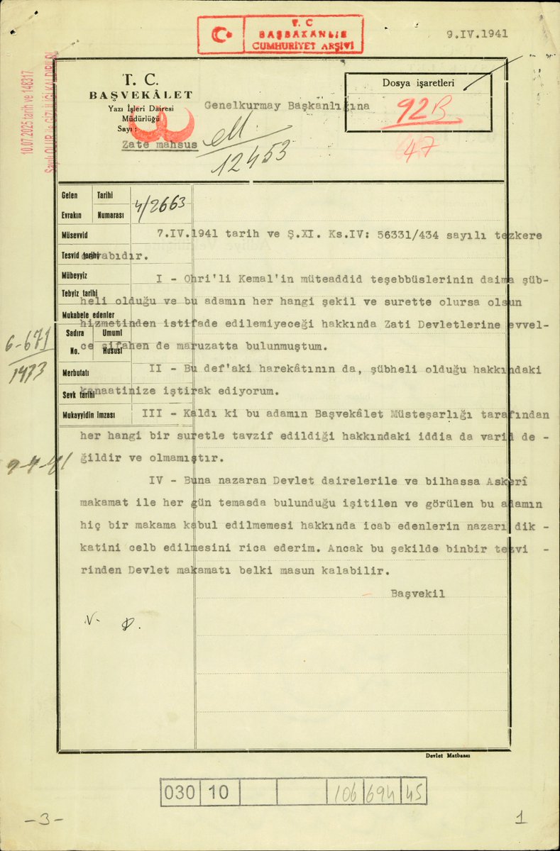 lordsinov's tweet photo. Gizliliği 2025 yılında kaldırılan 1941 tarihli belge...

Atatürk'ün Lozan'da İngilizlerle anlaşıp hilafeti kaldırdığını palavrasını sıkan Ohrili Kemal'in, şüpheli görüldüğü ve hiçbir makama kabul edilmemesi gerektiği bildirilmiş. https://t.co/B6yVtRV54h