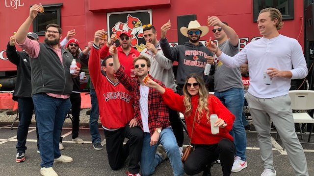 HighPrairieFarm's tweet photo. OTD Oct. 23, 2021. Win's a Win. Week after losing 34-33 to Virginia w/22 seconds to play, Cards rebound w/28-14 win over Boston College. Season low 38,202 announced on rainy day. U of L will finish '21 season 6-7 after loss to Air Force in First Responders Bowl in Dallas. https://t.co/Yx18evjyyH