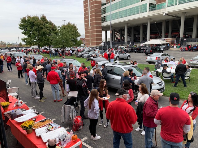 HighPrairieFarm's tweet photo. OTD Oct. 23, 2021. Win's a Win. Week after losing 34-33 to Virginia w/22 seconds to play, Cards rebound w/28-14 win over Boston College. Season low 38,202 announced on rainy day. U of L will finish '21 season 6-7 after loss to Air Force in First Responders Bowl in Dallas. https://t.co/Yx18evjyyH