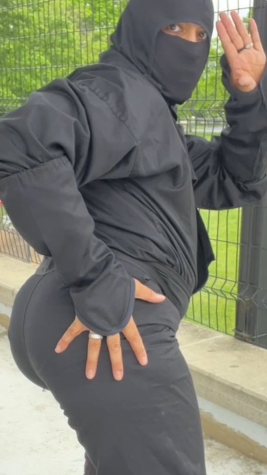 MexiNinjaBoi's tweet photo. "Kuro Ninja Butt Magic #4"
-
(SET 1 of 2)
-
Upcoming NEW Video of:
-
The Kuro Ninja showing off his TAIL and his alternative motives. ππ³οΈβπ ππ₯·π½π
-
#ninja #blackninja #martialarts #martialart #tabi #tabiboot #ninjashoes #martialartlifestyle #flexibility #kick #kicking #highkick #mexicano #gayman #muscle #muscles #musclesflex #manbutt #mexicano #culo