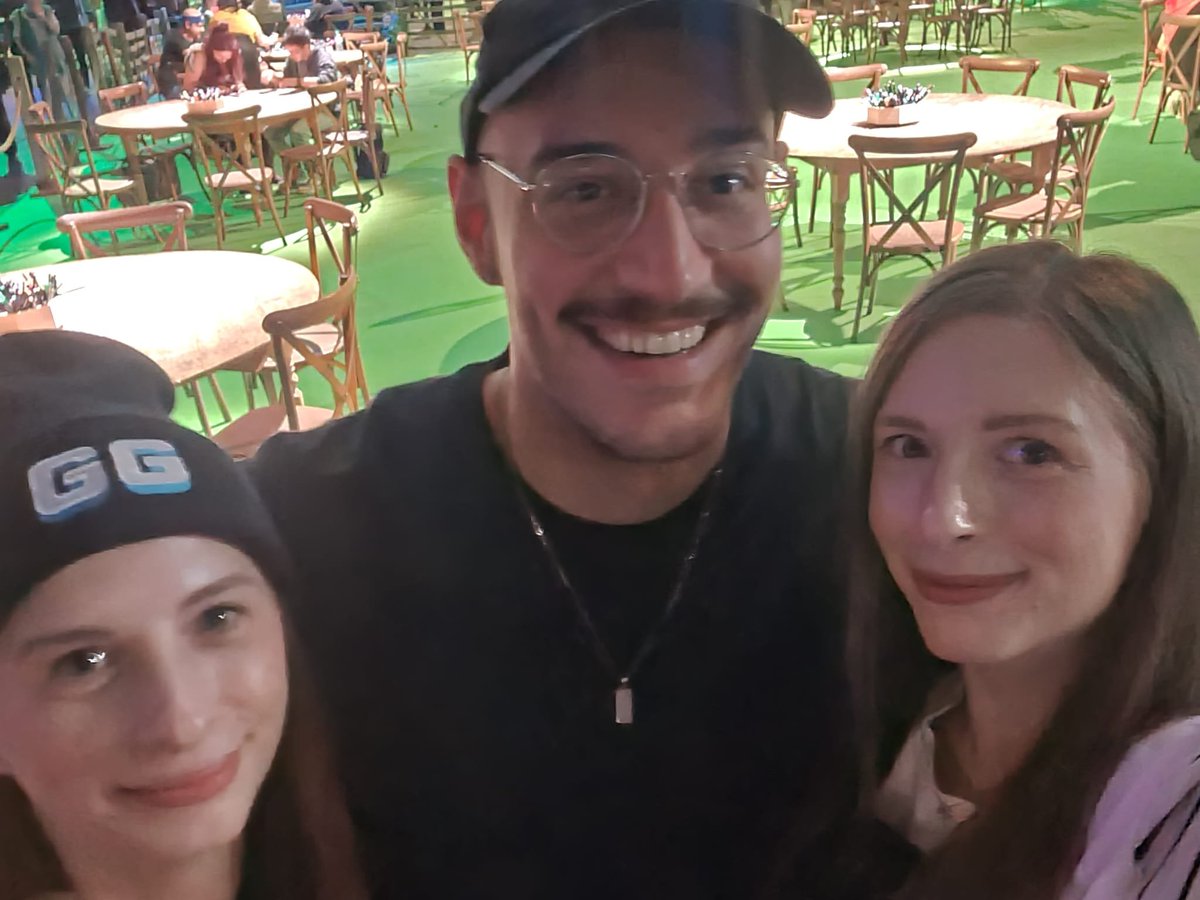 MissRichTeaa's tweet photo. RuneFest spam #5 😊  @RsCynder @ChevalricRS @IronAraxxor https://t.co/RvPJwyMKqT