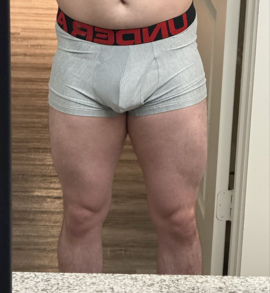 Mk_Dropdead's tweet photo. Leg day 
Quads taking shape, need them bigger. 
How are the glutes looking though? https://t.co/WYAMd07H0I