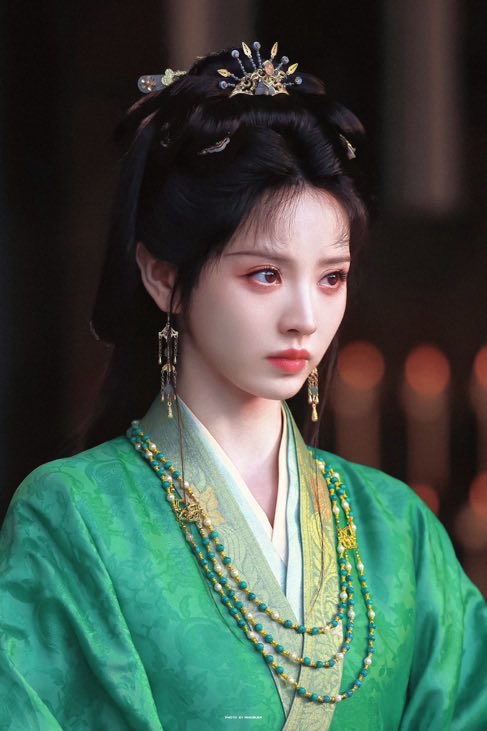 untamedyouths's tweet photo. her eyes im obsessed https://t.co/JaQIfAqWYE