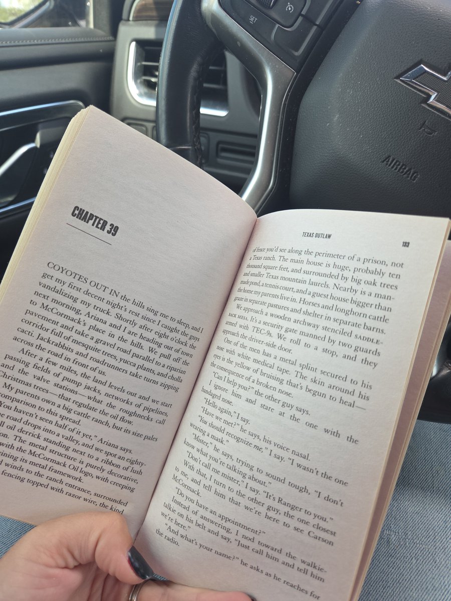 mommaatk's tweet photo. Swim practice... perfect time to catch up on some reading https://t.co/NBbR6Rz2Lc