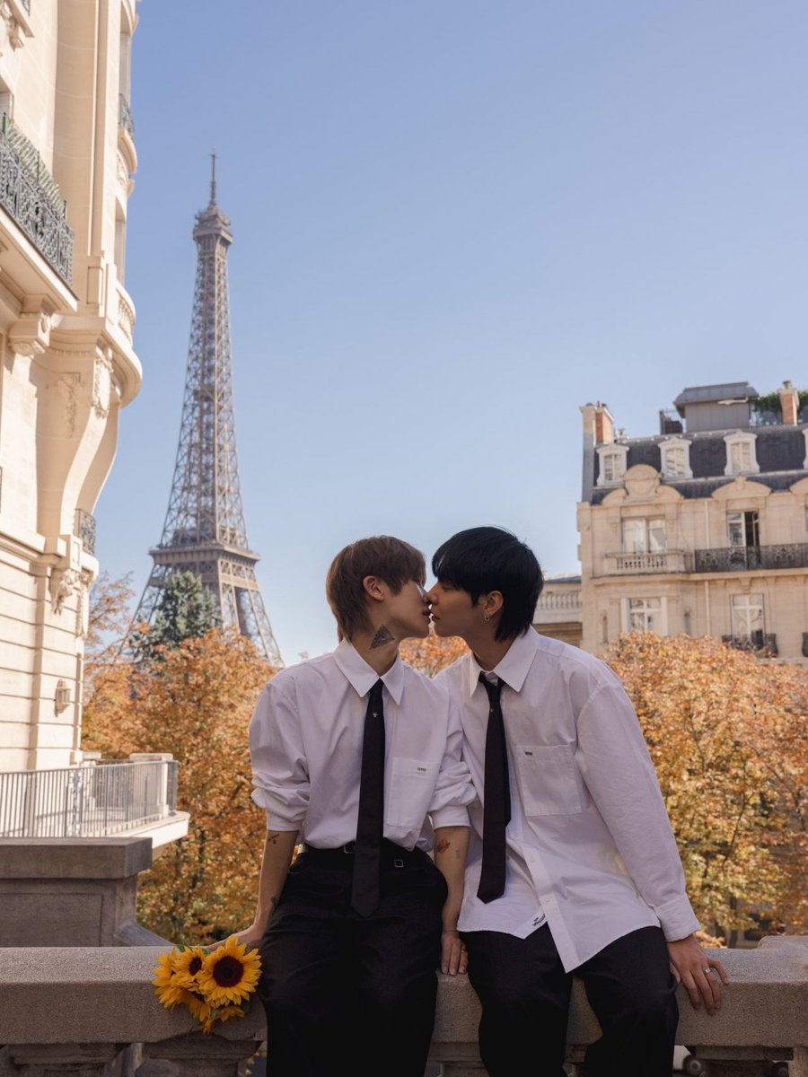 blloveyo's tweet photo. The cutest couple, always ✨🤭 https://t.co/QsLILosnTk