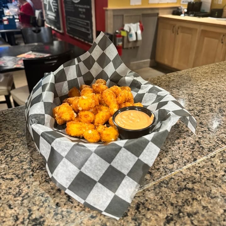 BeerWinePizza's tweet photo. Must-Try: Cheddar Bites with BWP Sauce! https://t.co/nkAyZF9PSj