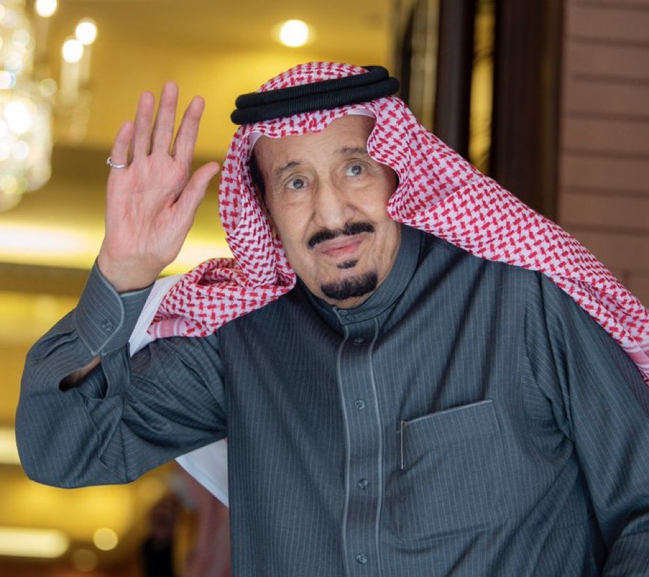 MSALkaldi's tweet photo. ياخادم البيتين يالحر الهمام
جزاك الله كل خير علي ماتقدمه للإسلام والمسلمين https://t.co/mrGwO1kZVL