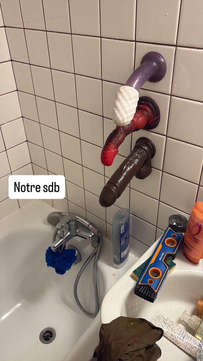 grenalean's tweet photo. Question à poser ? #free #quiestu #repondsmoi #question #alt #verite https://t.co/d9GsTOb9Rt
