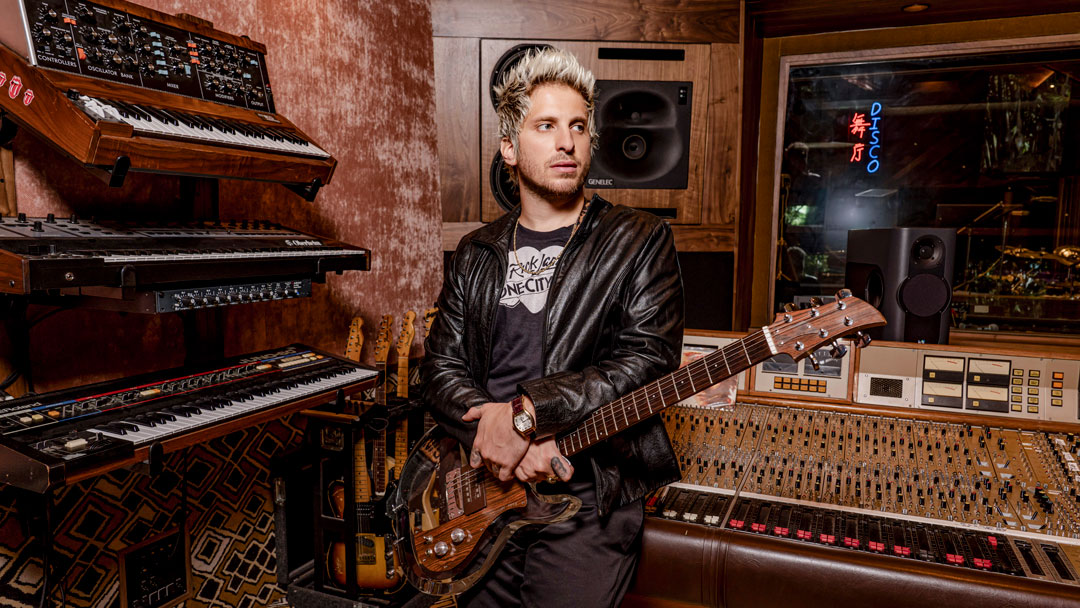 ProSoundNews's tweet photo. TODAY at https://t.co/9JkbSGocpW:
• Watt’s Up: Andrew Watt on Producing Legends
• London Vegetable Orchestra Records at Abbey Road
• d&amp;b audiotechnik Debuts vCore
• Apogee Plug-Ins Move to Plugin Alliance
• Apex Baptist Church Updates Audio 

#recording #proaudio #livesound https://t.co/5w1ZIj2DDY