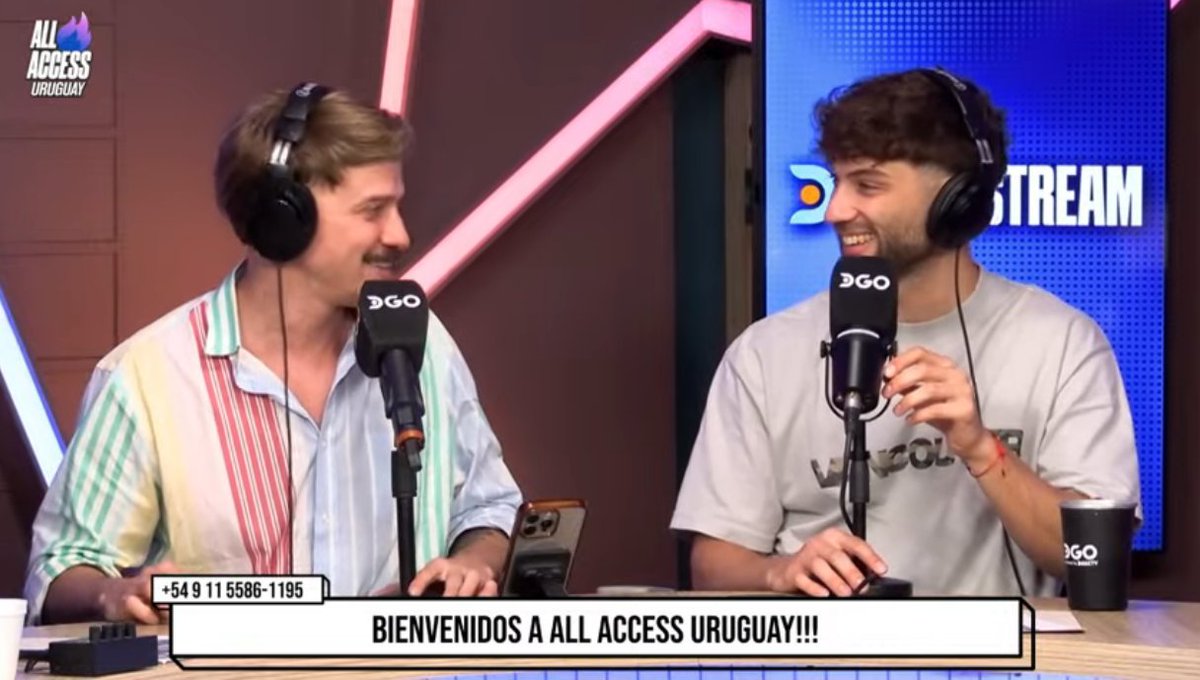 AnaMGuimaraens's tweet photo. Mateando junto a All Access Uy
Siempre bancándote @TatoAlgorta
🐐
#TatoAlgorta
#AllAccess
#GranHermanoUy https://t.co/C7cWNL5XcR