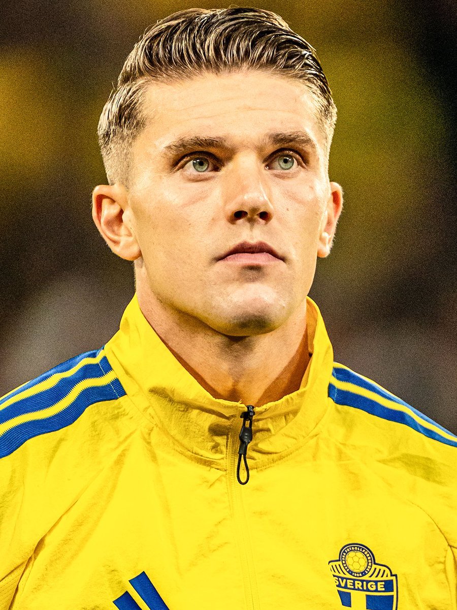 ykgunnerz's tweet photo. No matter how bad some fans want to portray him......a bad striker can not score in 7 successive Nations League games.....it's not a fluke, its not luck....it's just what he knows how to do best!... scoring goals!

#Gyokeres https://t.co/0AwqRSCbhP