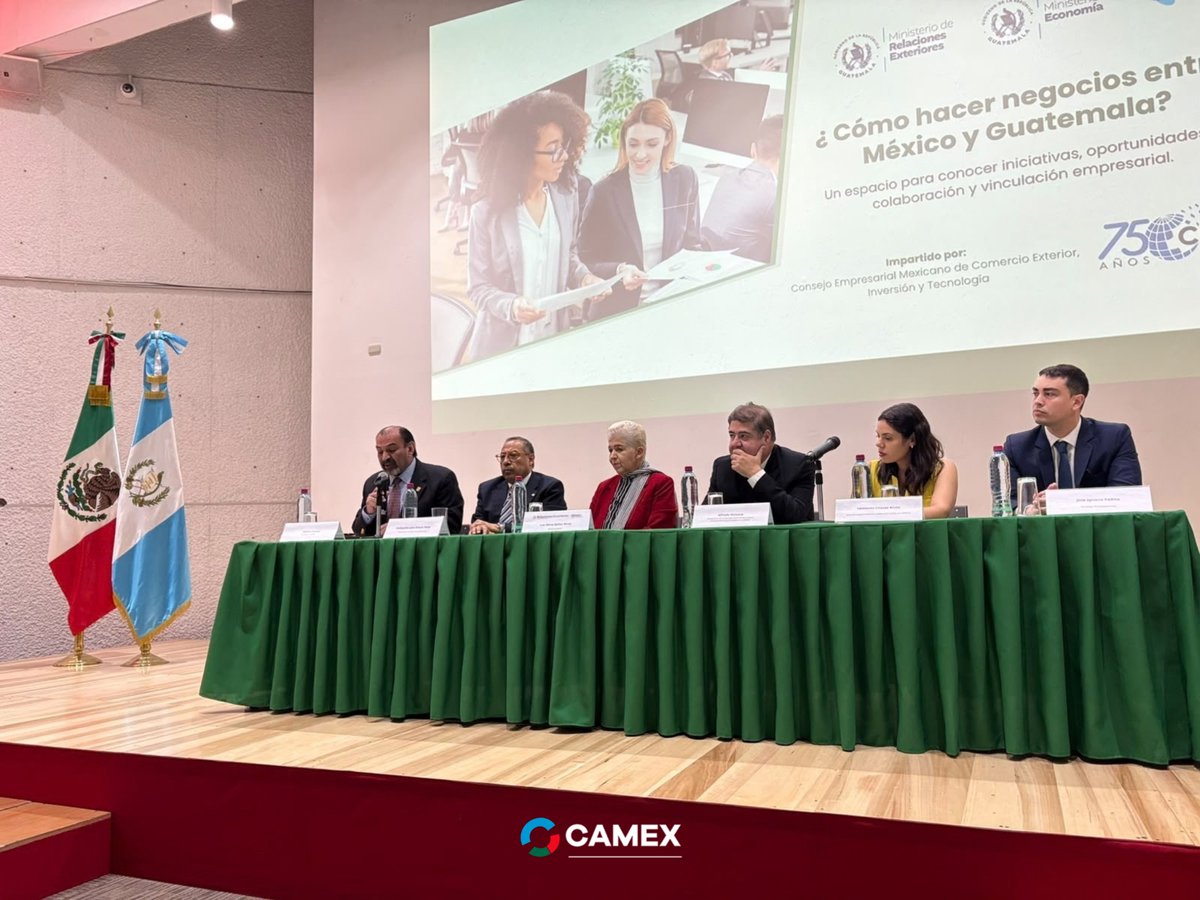 Camexgt's tweet photo. 🇲🇽🇬🇹 Fortaleciendo los negocios entre México y Guatemala

Hoy, nuestro Presidente de Junta Directiva, Marcio Cuevas, participó en el seminario “¿Cómo hacer negocios entre México y Guatemala?”, organizado por @ComceOficial  y @EmbaMexGua. https://t.co/aoJXjqiwJi