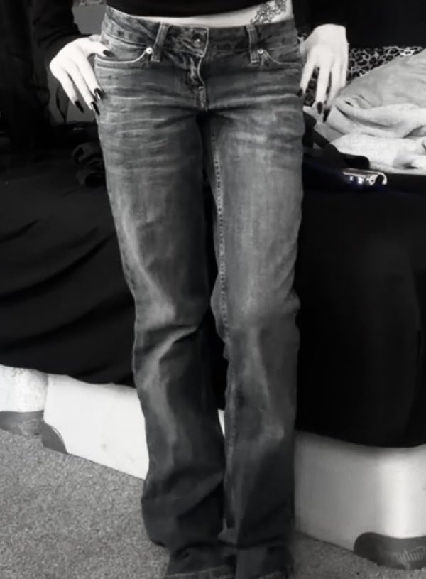 exotic_friut's tweet photo. #edtwtㅤ #edrtwt #bodycheck 

 . ݁⋆ one month difference 🪽˖ . ݁ https://t.co/mz70aAWC36