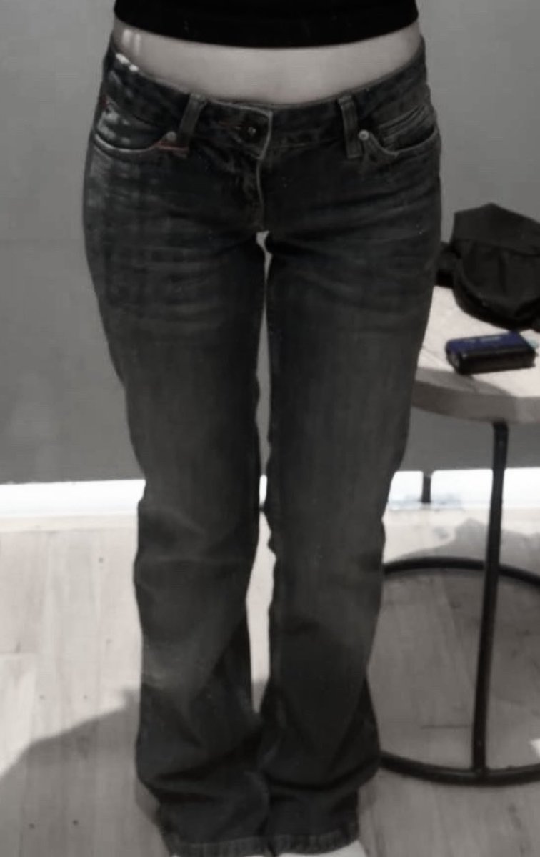 exotic_friut's tweet photo. #edtwtㅤ #edrtwt #bodycheck 

 . ݁⋆ one month difference 🪽˖ . ݁ https://t.co/mz70aAWC36