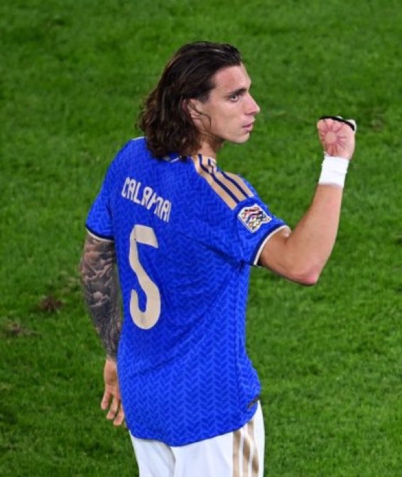 DailyAFC's tweet photo. Calafiori scores for Italy! 🇮🇹 ⚽️ https://t.co/3Wd4qEHUeu