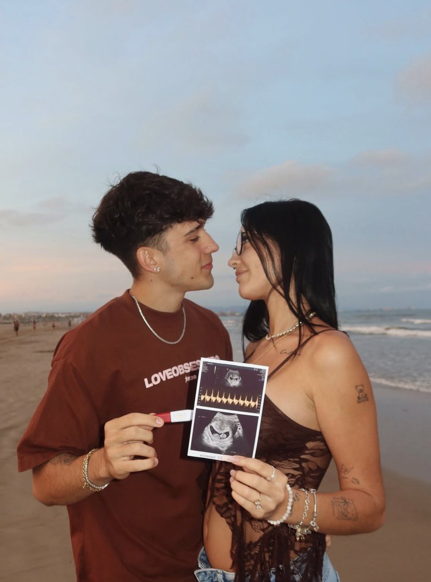 morodelsur's tweet photo. La reacción de future al enterarse de que su ex va a ser madre con 21 años… https://t.co/OI7D3tIrbC