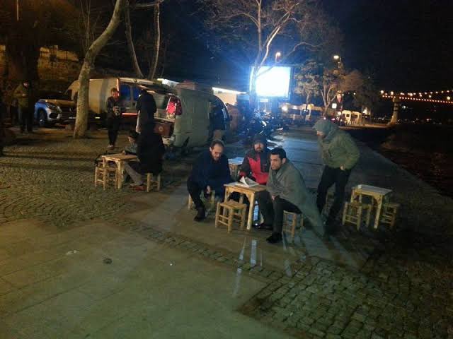 milletemualif's tweet photo. böyle bi yerde köfte ekmek yemek hayalimdi fakat istanbulda 4. senem bir tane dahi görmedim simülasyon hatası mıydı bunlar? https://t.co/9lAYE1ASHF