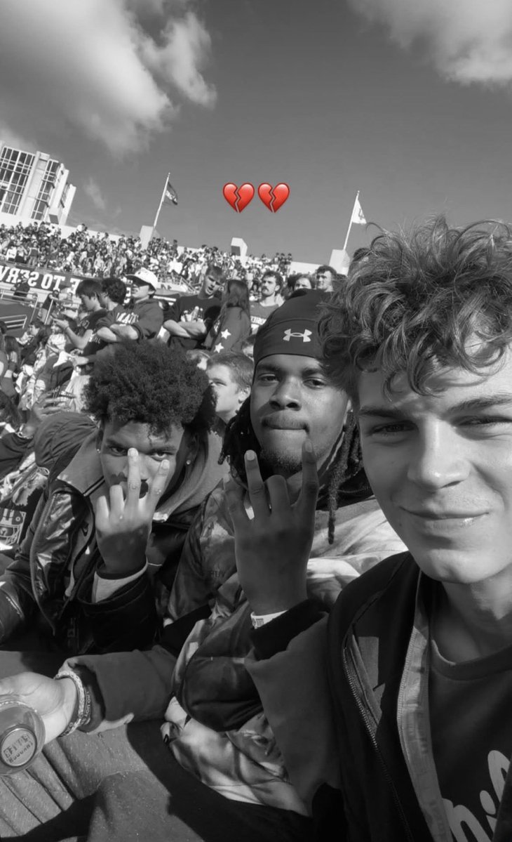 __1problem's tweet photo. Can’t believe this man 💔💔one of the ones i started with can’t believe you gone man love you forever my brother  #LLC #LLT #LLMM🫶🏾🫶🏾 https://t.co/YBUv5bbvk0