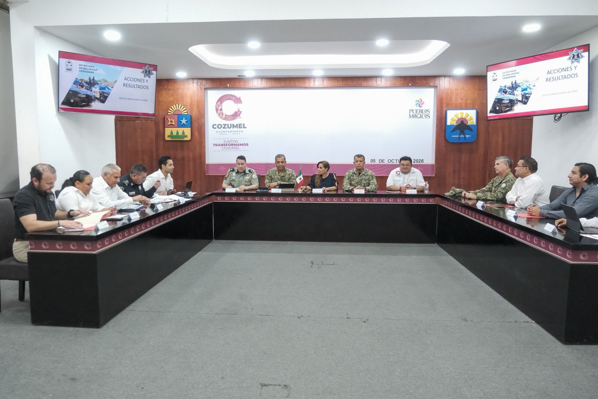 MaraLezama's tweet photo. Desde #Cozumel nos reunimos con las y los integrantes de la Mesa de Coordinación Estatal para Construcción de Paz y Seguridad, para revisar los avances, resultados y acciones para seguir fortaleciendo la seguridad, con coordinación entre los tres órdenes de gobierno y poniendo siempre en el centro el bienestar de nuestra gente.