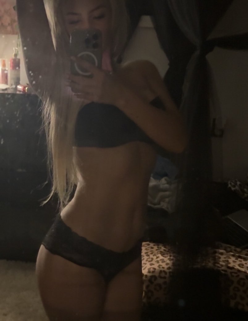 xalourax's tweet photo. #sellingcontent #buyingcontent𝗠𝗘𝗦𝗦𝗔𝗚𝗘 
#buyingcontent𝗠𝗘 
#OFcommunity 
#of

Link in bio😜 https://t.co/E2fNCEwLDC