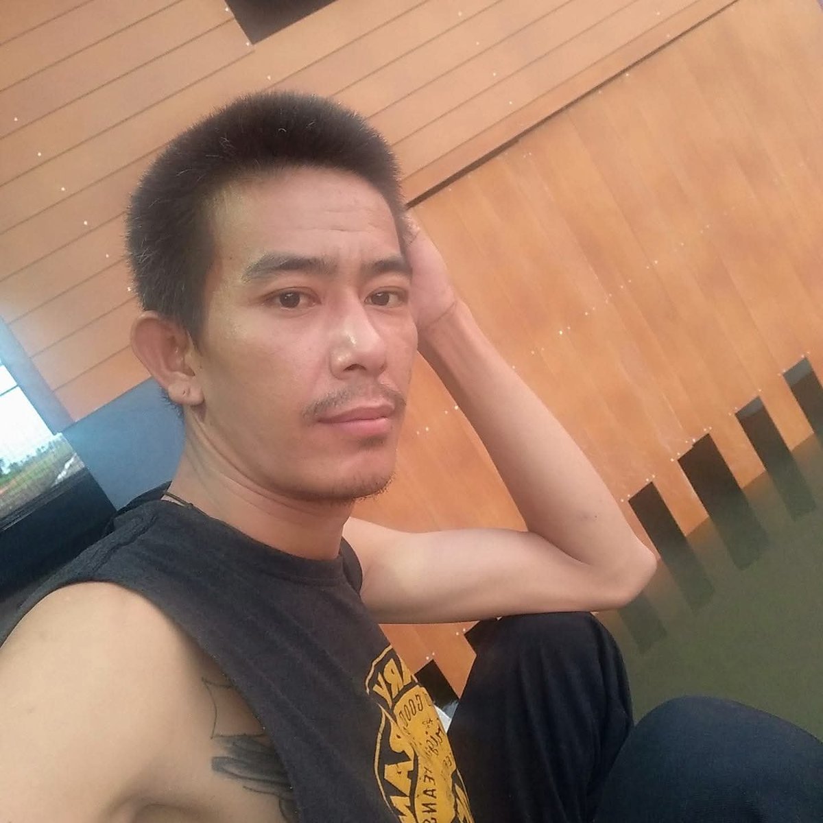 phathth30344's tweet photo. ตะกี้กะพอเบิ่งยุตอนนี้คือโจรแท้นอกู https://t.co/zYWZBHLUIw