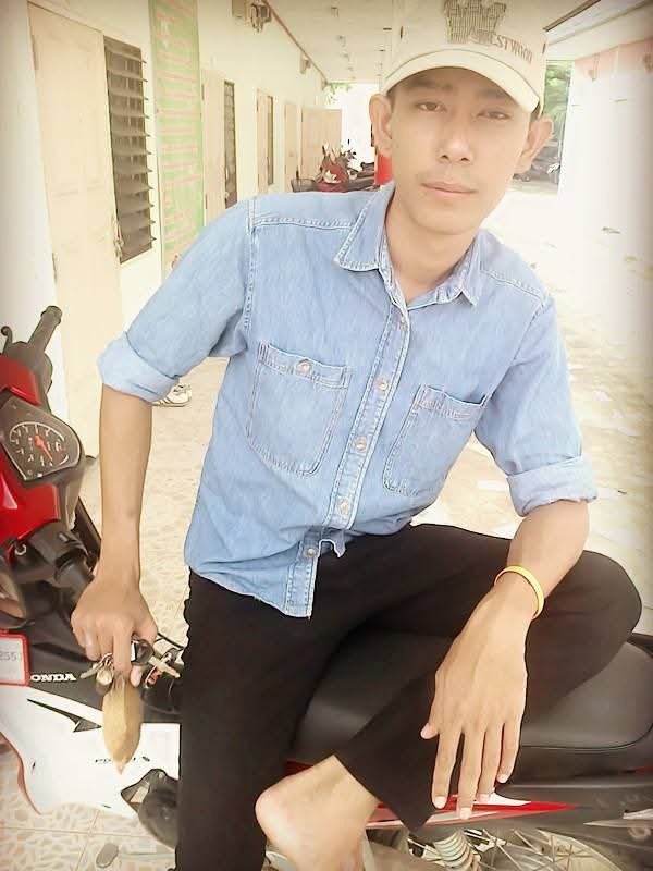 phathth30344's tweet photo. ตะกี้กะพอเบิ่งยุตอนนี้คือโจรแท้นอกู https://t.co/zYWZBHLUIw
