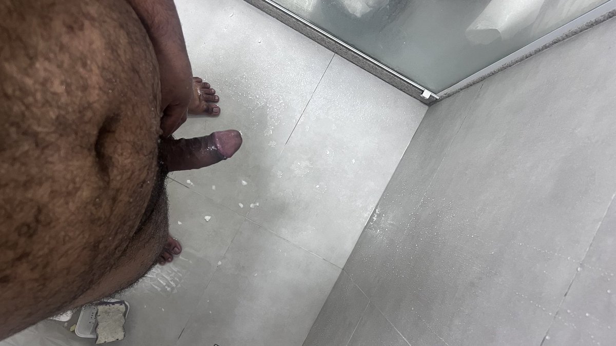 cabofrioBEAR's tweet photo. Quem vem pro banho!? https://t.co/jYz3DwEXKF