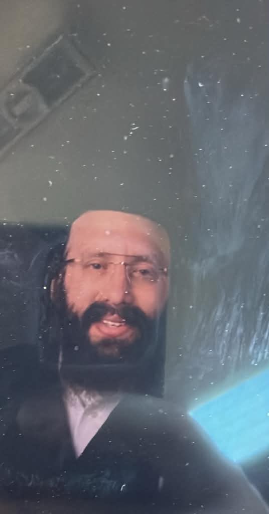 UbeartaM's tweet photo. אליעזר זוסיא קאהן ימ״ש 👇🏿
מקהילת ר׳ איצ׳ה מאיר מורגנשטרן בירושלים 
החשוד בפגיעה חמורה  בקטינים מהמגזר  בניו יורק באנטוורפן ובאנגליה 
נעצר ע״י משטרת ישראל בכניסתו ארצה לביקור לחג https://t.co/uJgOzqNAI1