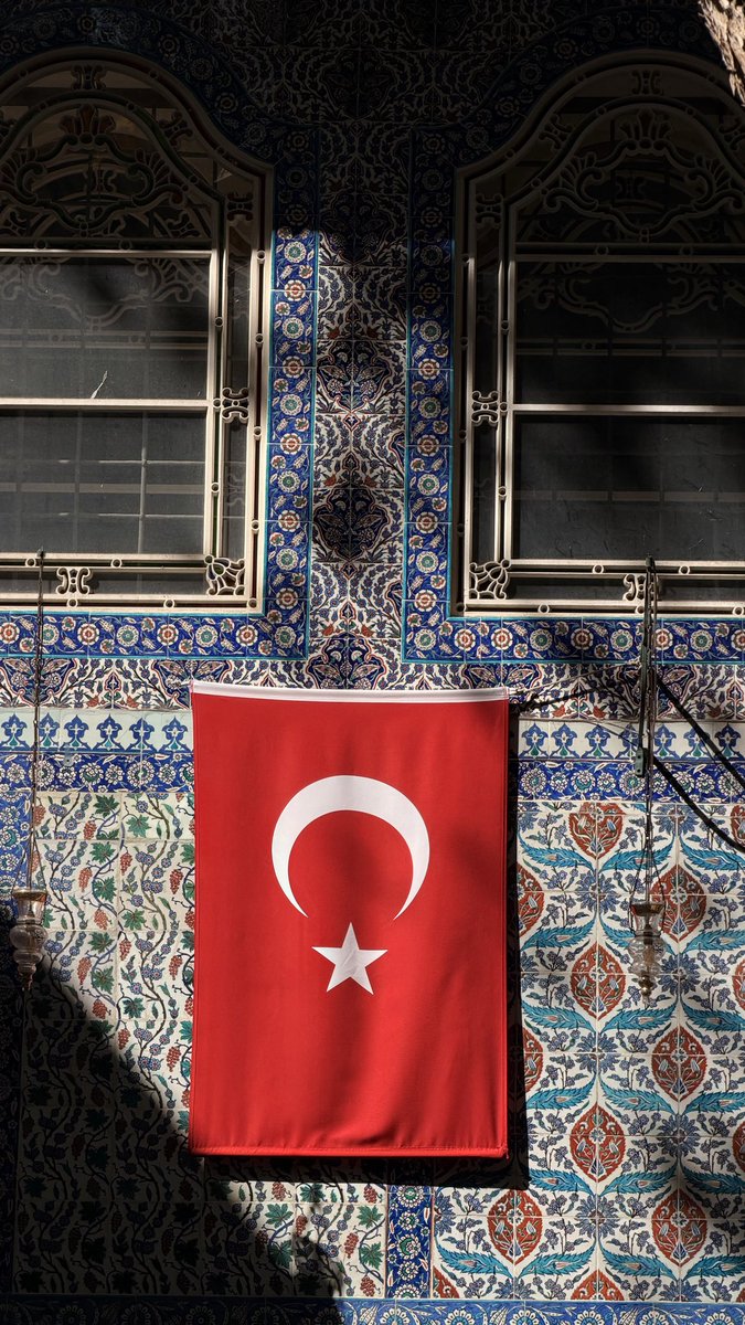 yikikabla's tweet photo. Istanbul yaaaa https://t.co/ZzVV9o3px1