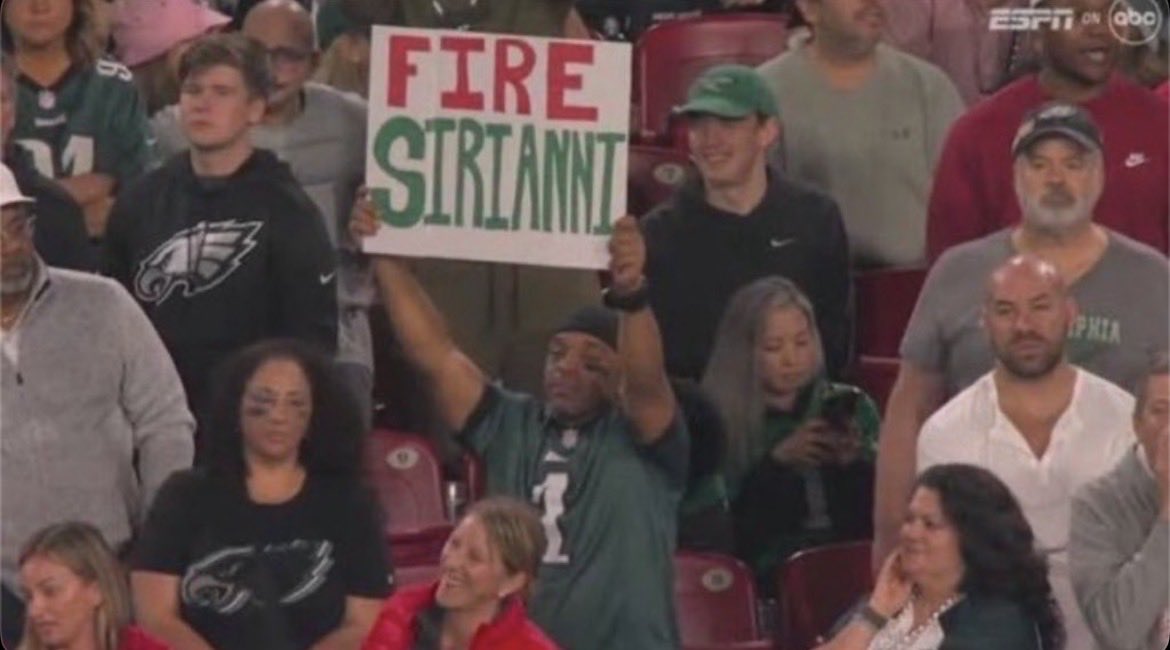 HurtsGatekeeper's tweet photo. Why should the season be wasted @eagles #FireNickSirianni #GETHIMGONE https://t.co/oAIl6ygx6Z