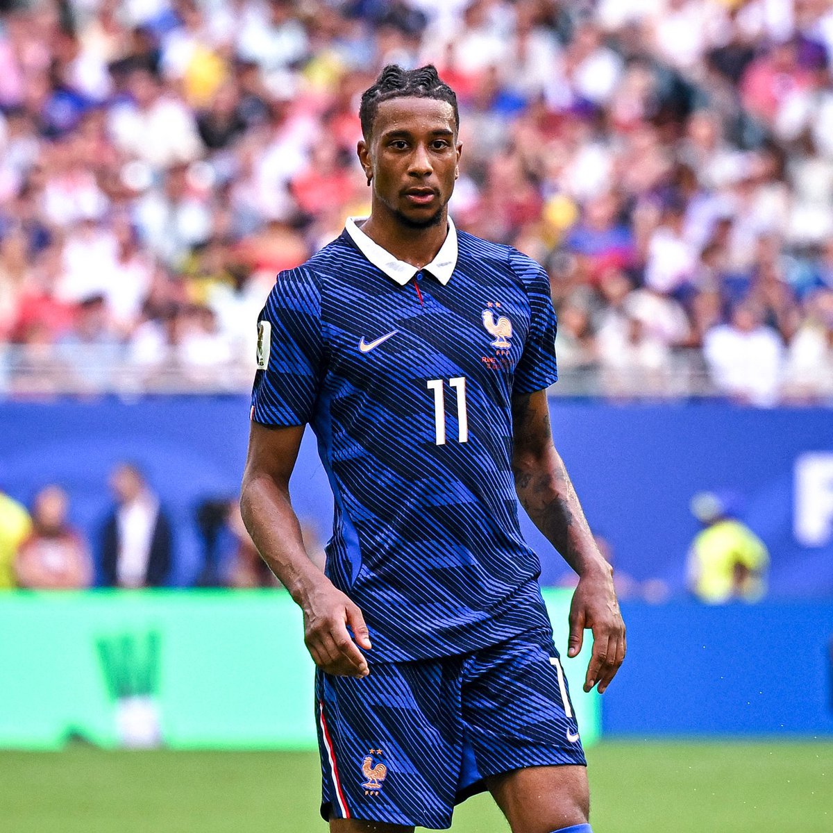 _BeFootball's tweet photo. 🚨 MICHAEL OLISE 🇫🇷 EST LE PREMIER JOUEUR DE L’HISTOIRE DES BLEUS À DELIVRER 10 PASSES DÉCISIVES SUE UNE ANNÉE CIVILE !!!!! 😱😱😱😱

Mais on est béni 

(@TF1) https://t.co/QVCKs7nE76