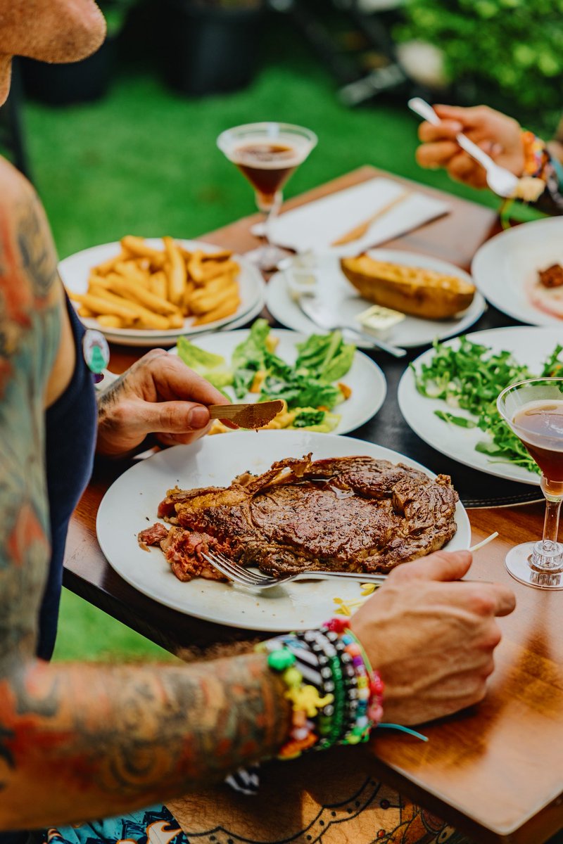 lost_lands's tweet photo. Still thinking about dinner with the Lost Lands fam at Chomp Steakhouse 🥩🦕 https://t.co/P1KXWR7XdV
