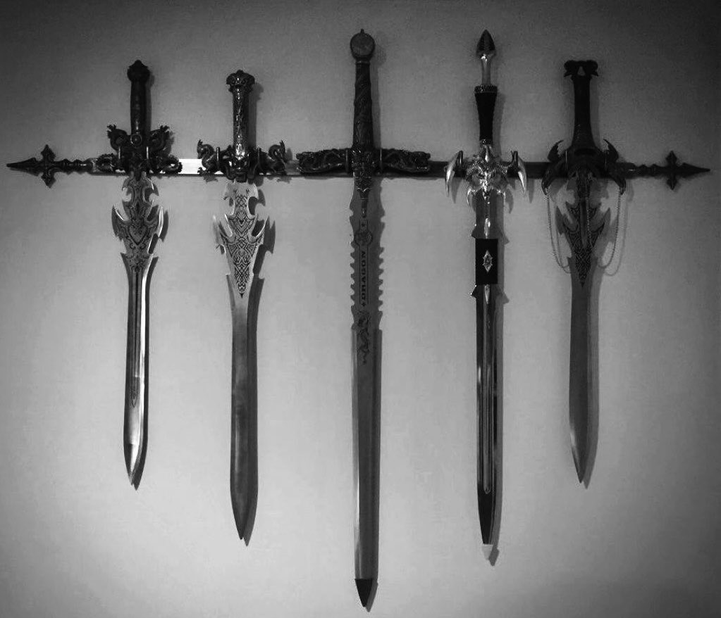 urgoregff's tweet photo. and for the lady, perhaps a sword? https://t.co/XXmVV2np6N