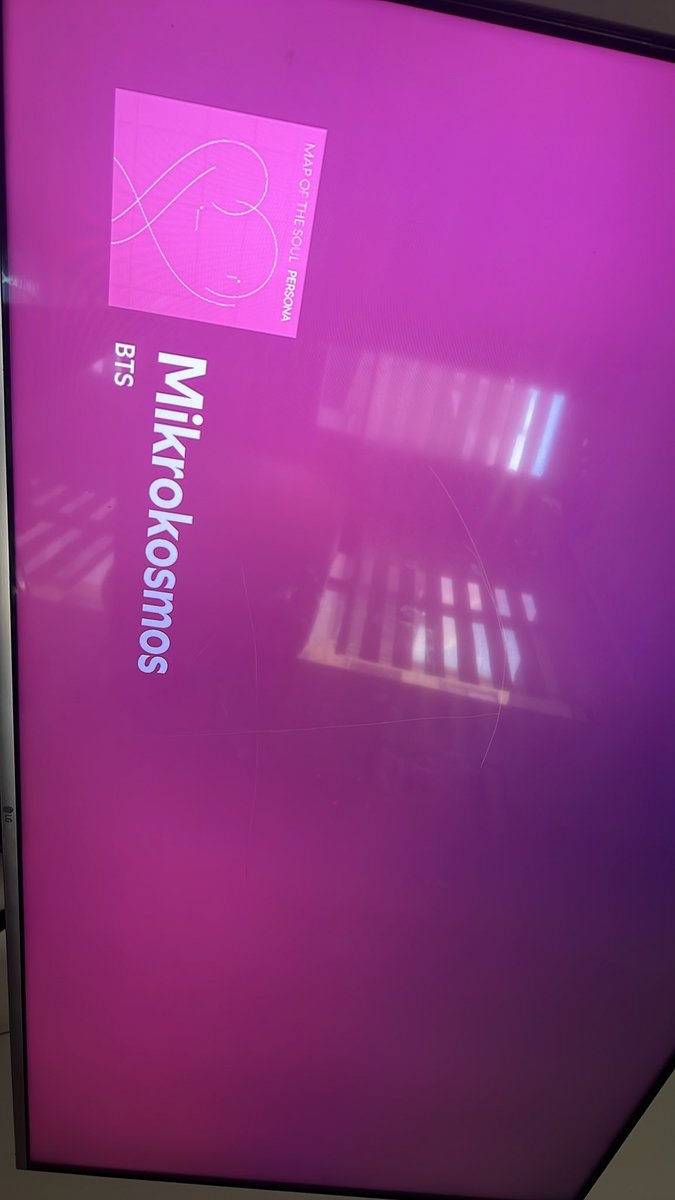 s___gr07's tweet photo. Pasar de escuchar mikrokosmos en vivo a escucharla acá en mi casa es una mezcla de sentimientos difícil de explicar 🥹 https://t.co/ZuoYw61YLp