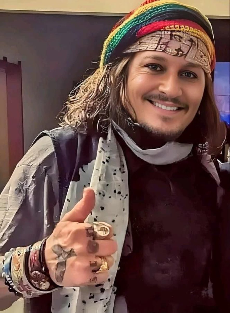 JohnnyDeepy5lj's tweet photo. Whatever you’re going through right now, don’t give up. Your next chapter could be more beautiful than you imagine. ❤️✨
Choose: A) I’m ready B) I believe C) Bring on the next chapter ❤️ https://t.co/398LtyrqDA