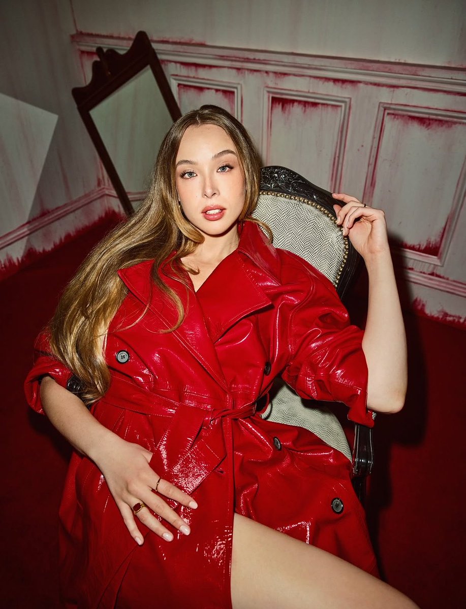 ellabeattybr's tweet photo. Imagens promocionais de Ella Beatty para a Netflix ❤️ https://t.co/OakhATlvvw
