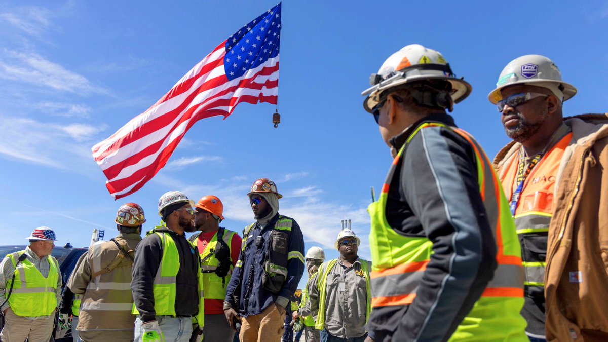 foxnewspolitics's tweet photo. Compass Datacenters CEO Chris Crosby is going after the culture of credentialism that he says has locked blue-collar workers out of high-paying careers for decades.

At the company's Red Oak, Texas campus — 10 data center buildings, 2.6 million square feet, 900 on-site workers — Crosby says the booming data center industry is proof that a four-year degree was never the only path to a real career. 

Compass and its partners have created more than 7,000 permanent factory jobs nationwide producing data center components, according to Crosby — and they still can't hire fast enough.

Full story here https://t.co/e9PuJYhJrf