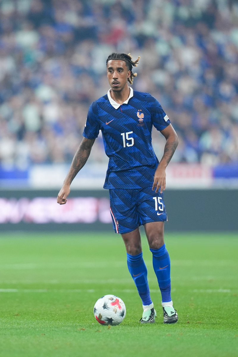 UtdForever7's tweet photo. 🚨🇫🇷 LENY YORO vs Belgium on his senior France DEBUT:

• 90 minutes
• 8.2 Match Rating — HIGHEST in the game.
• 94 touches — MOST in the game
• 11 defensive contributions — MOST in the game
• 4/4 ground duels won
• 5/5 aerial duels won
• 4 tackles
• 6 clearances
• 6 headed clearances

9/9 DUELS WON. 🤯

⭐️ MAN OF THE MATCH.

What a way to announce yourself. SUPERB debut from our boy. 🌟🔴