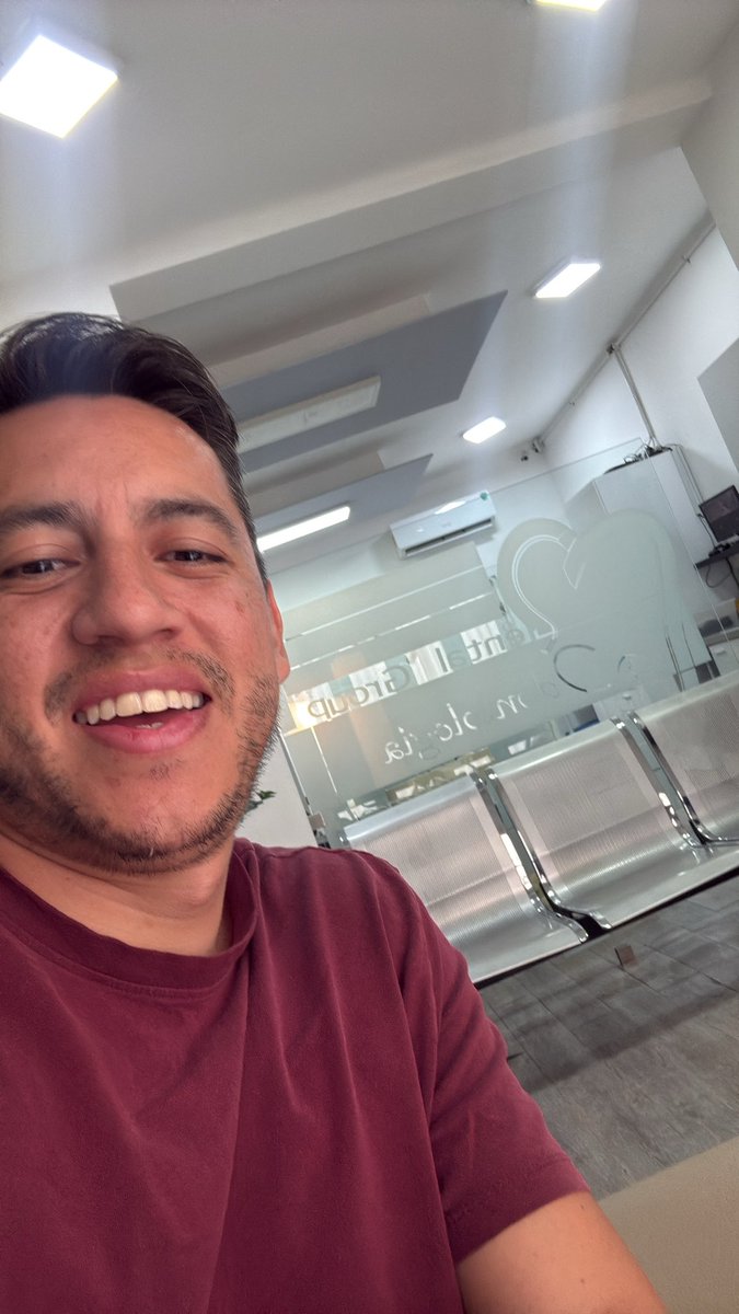 Ericsoncy's tweet photo. @paaulinaap1 Buenas tardes desde el consultorio de la mujer de la casa 👌🏻 https://t.co/8BGUoxVYv2
