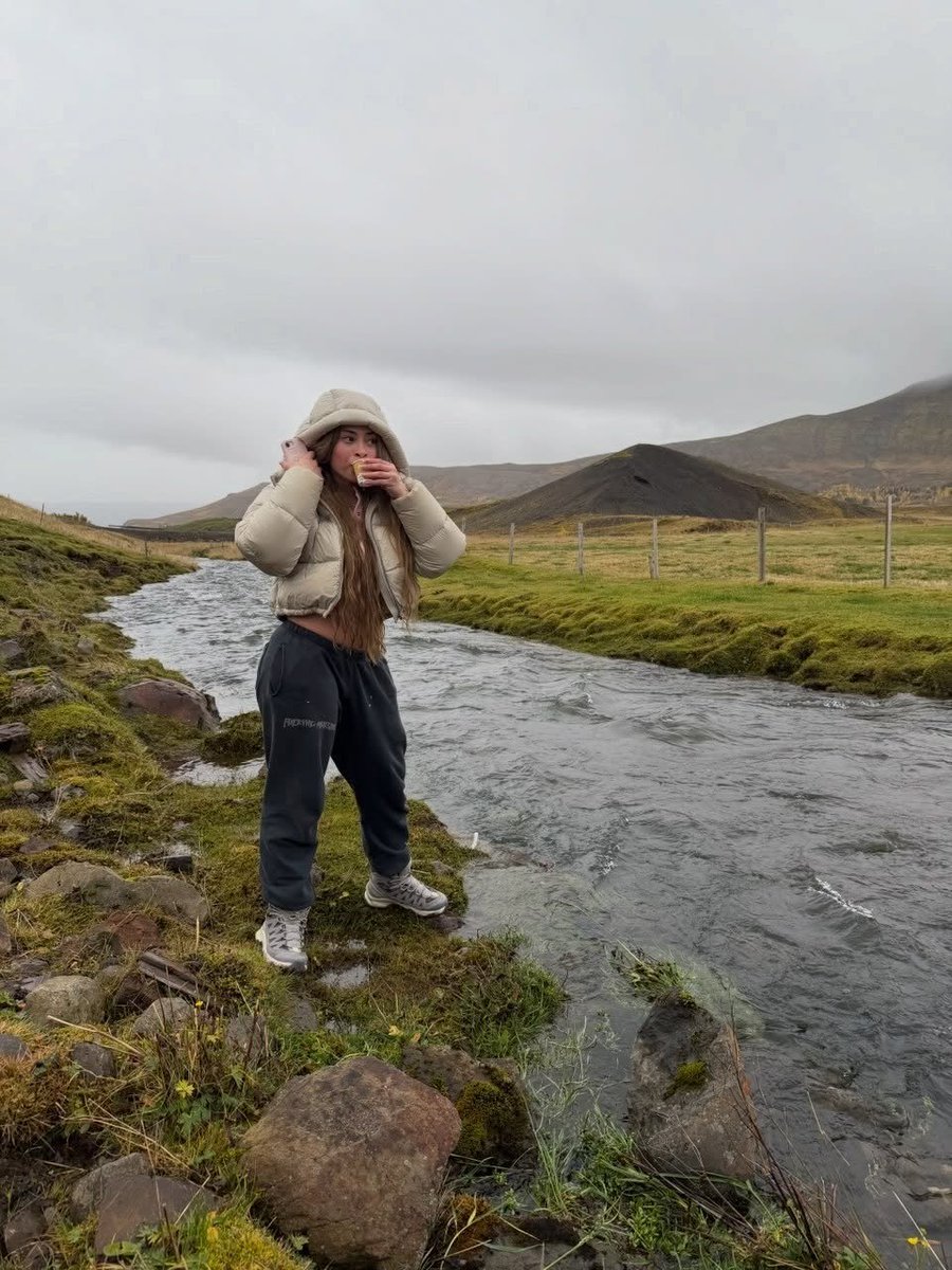 Kurrco's tweet photo. Ice Spice in Iceland 🇮🇸

"spiceland 😍" — Ice Spice via IG