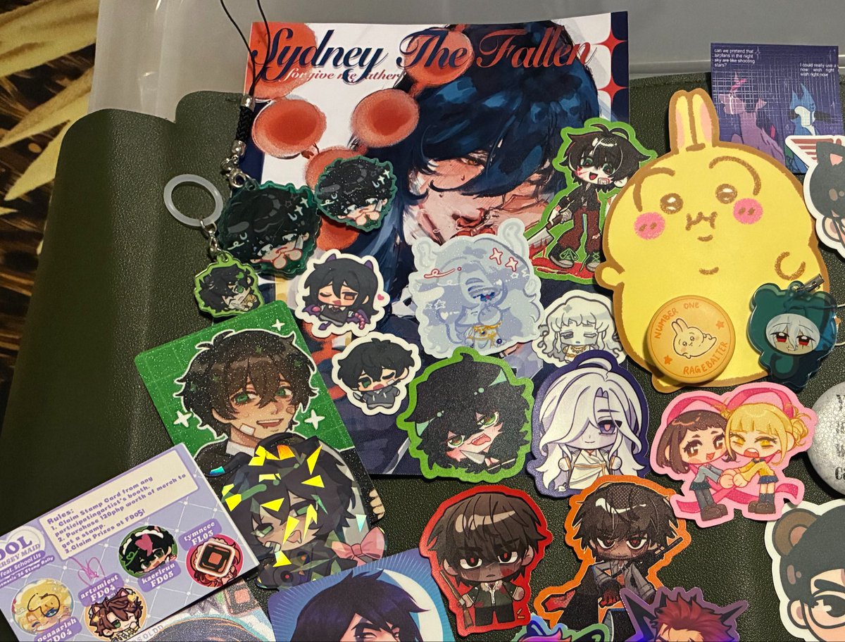 freakcentric's tweet photo. forgor to post this here but yes the dol portion of my full cosmania haul 🙏 i knew the renaissance would happen https://t.co/BMVfEC4iqz
