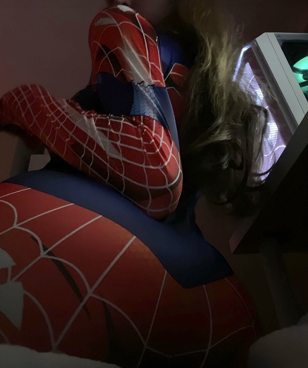 2urluvrr's tweet photo. pov: i caught u in my web <3 https://t.co/pGRkNnEFtB